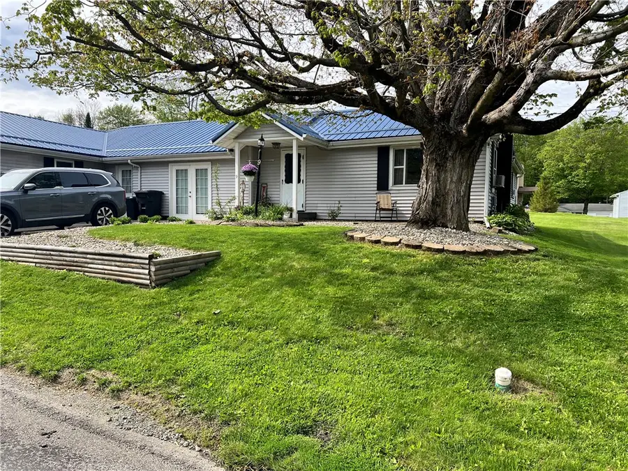 9 W Homer St, Greenville, PA 16125 - #2