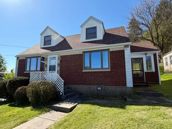 1902 Loretta Drive, Pittsburgh, PA 15235