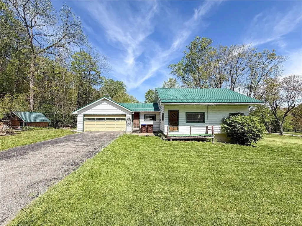 21199 Shore Dr, Meadville, PA 16335 - #1