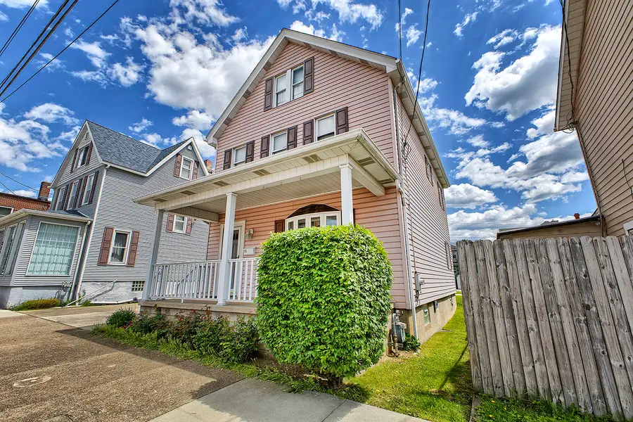 213 Chestnut Street, Latrobe, PA 15650 - #3