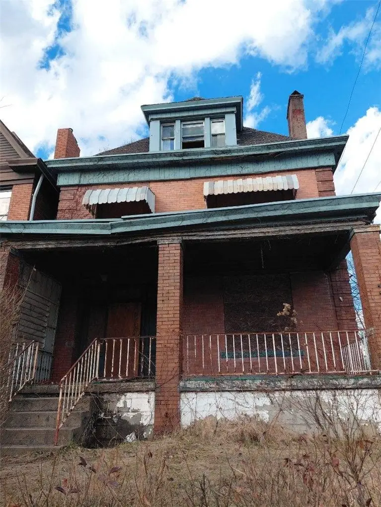 6821 Frankstown Ave, Pittsburgh, PA 15208 - #1