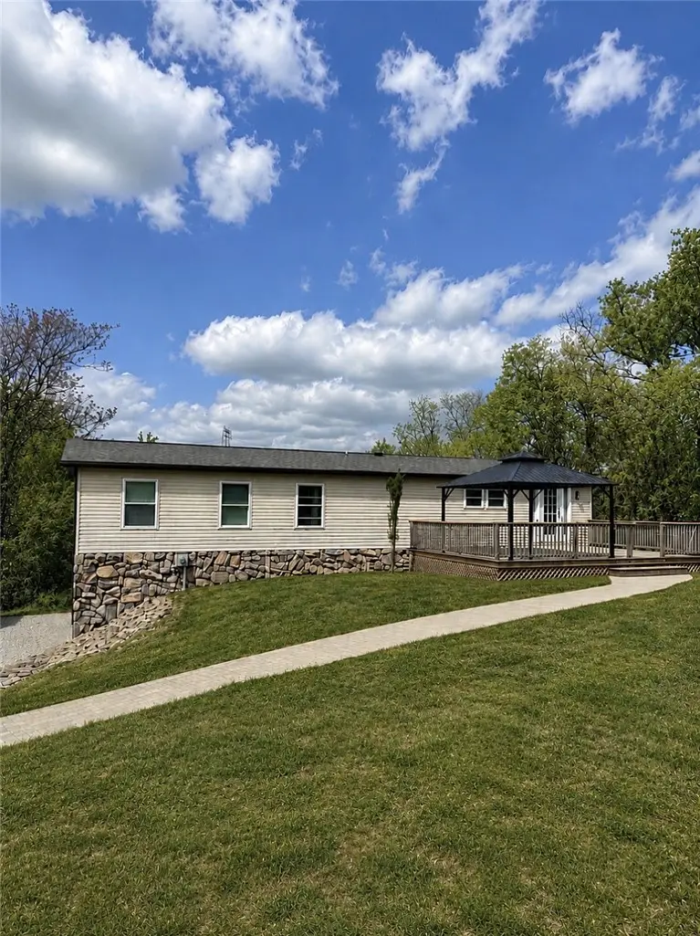 28 Ridge Rd, Burgettstown, PA 15021 - #1