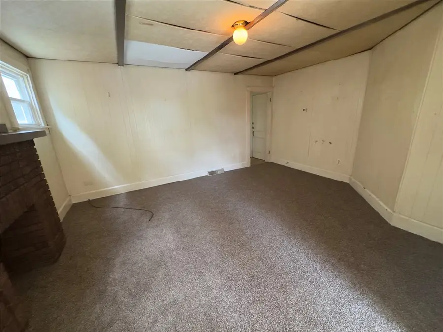 803 6th St, New Brighton, PA 15066 - #3