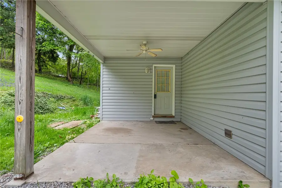 1620 Clark Ln, Natrona Heights, PA 15065 - #2