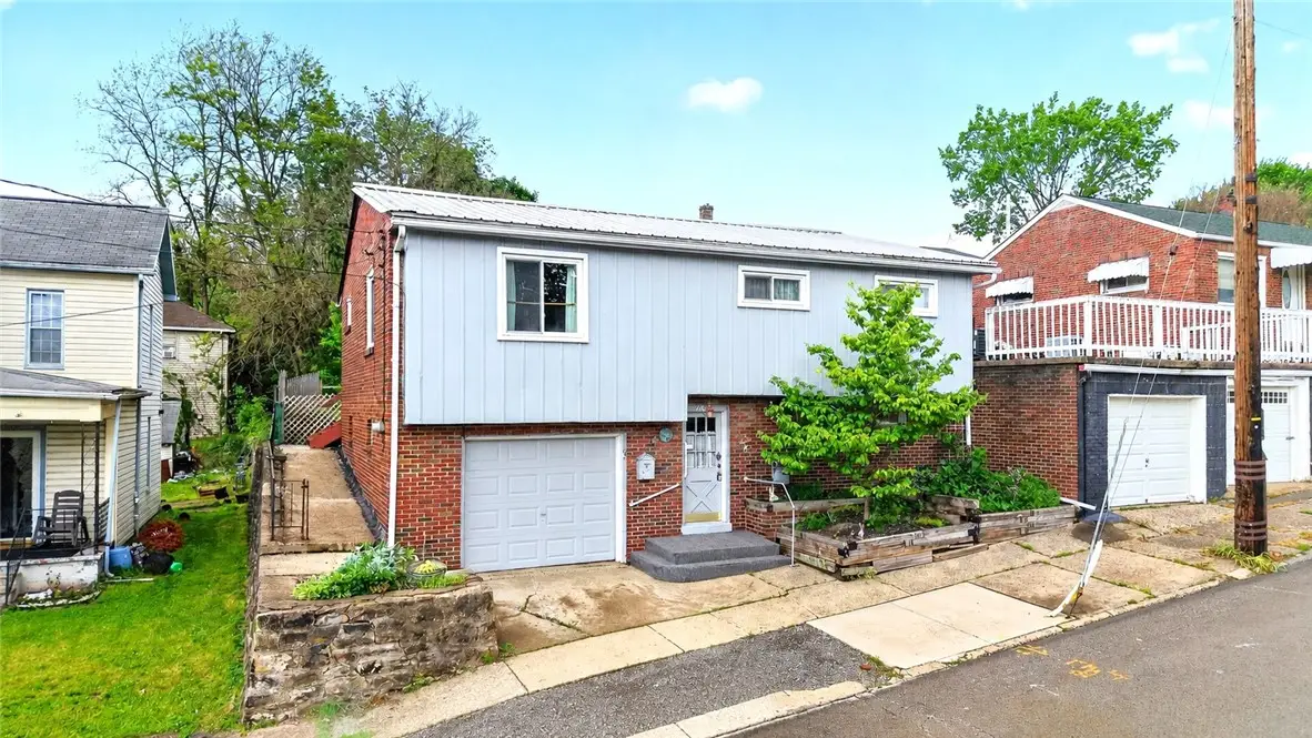 705 14th St., New Brighton, PA 15066 - #1