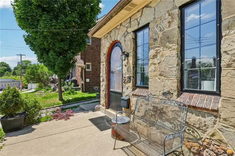 536&538 Lansdale Pl, Pittsburgh, PA 15228 - #2
