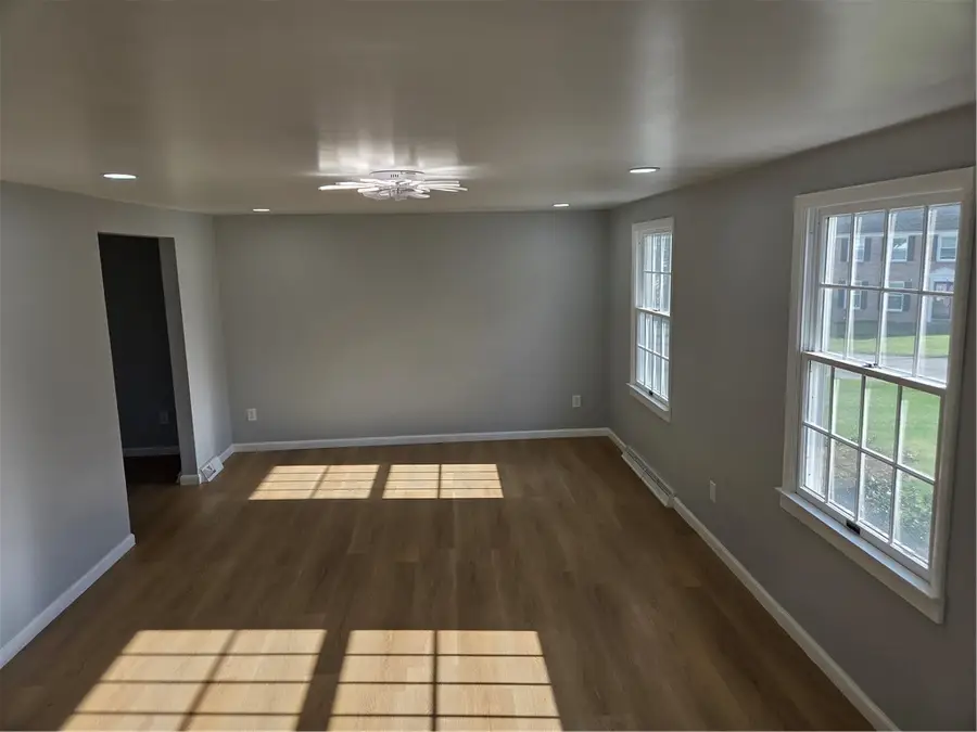 103 Autumn Dr, Trafford, PA 15085 - #3