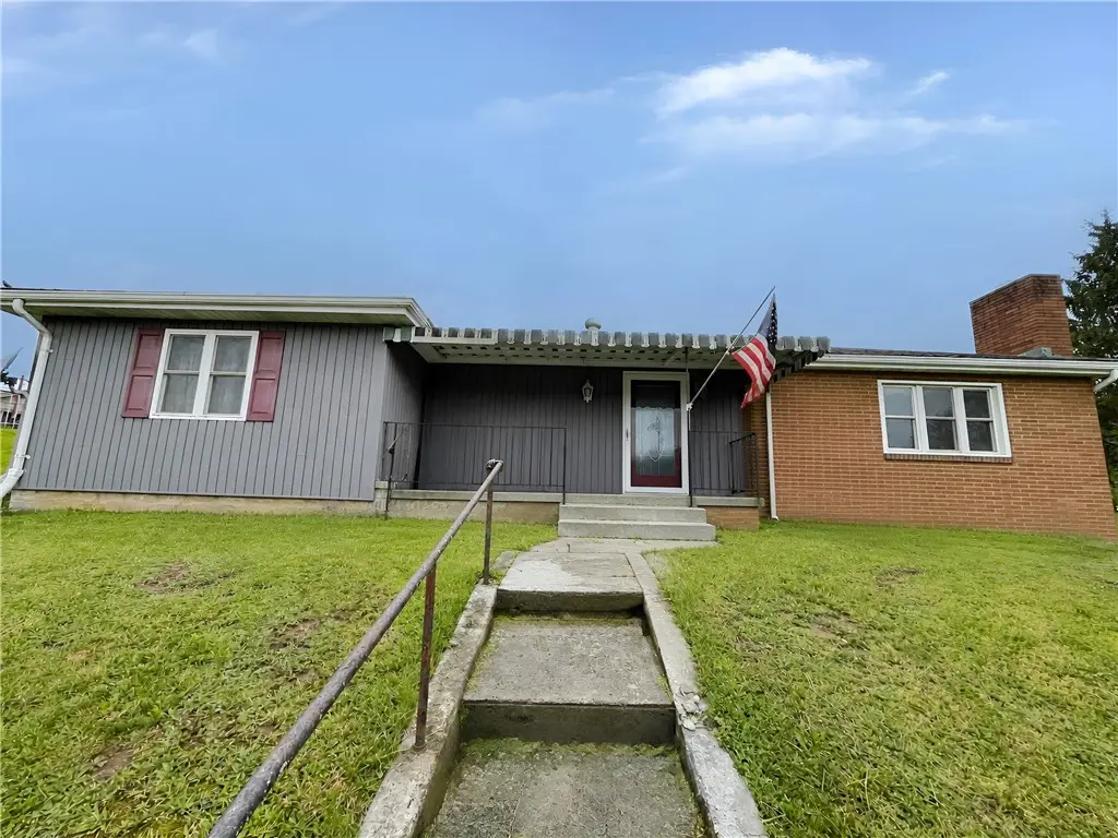 93 Penn St, New Bethlehem, PA 16242 - #1