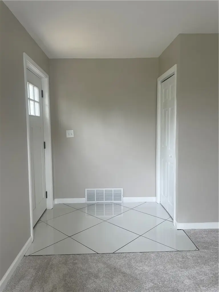 2616 Kenview Dr, New Kensington, PA 15068 - #2