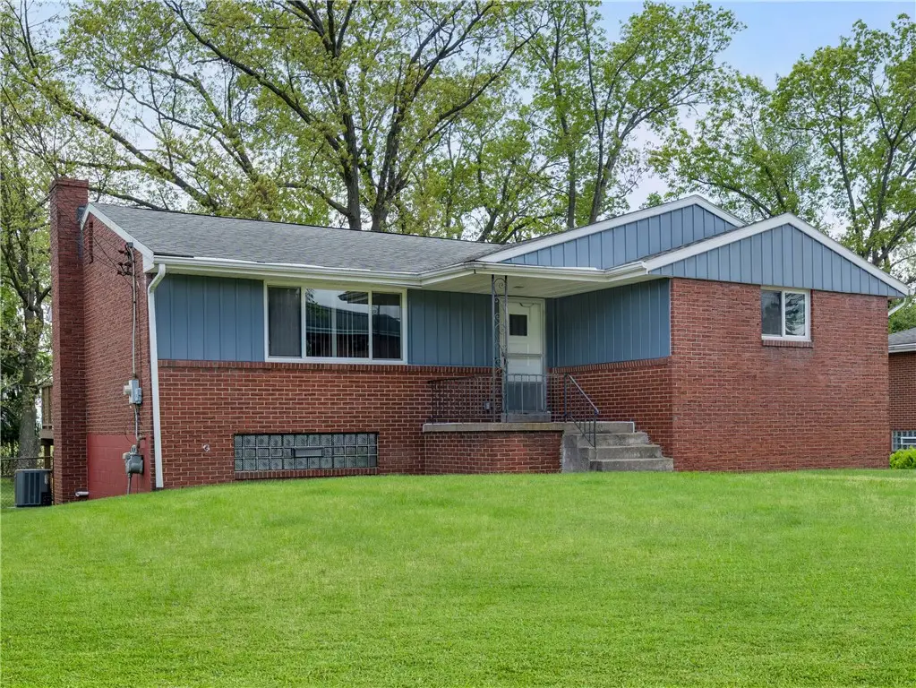 442 Englewood Dr, Pittsburgh, PA 15237 - #1