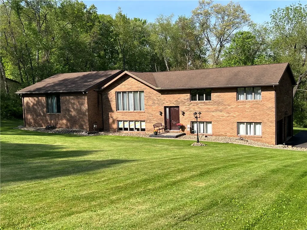 133 Woodcrest Rd, Butler, PA 16002 - #1