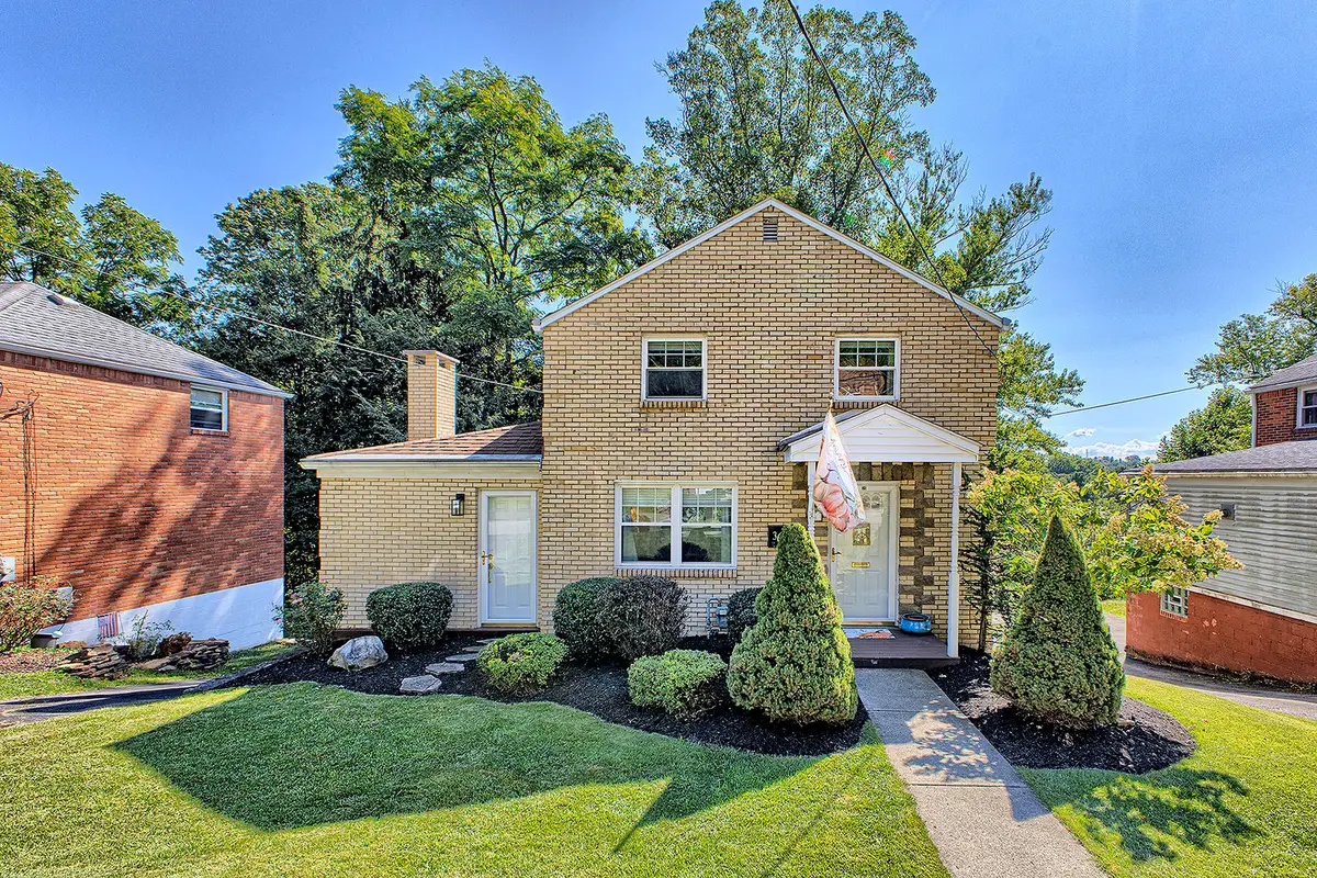 36 Glenview Avenue, Greensburg, PA 15601 - #1