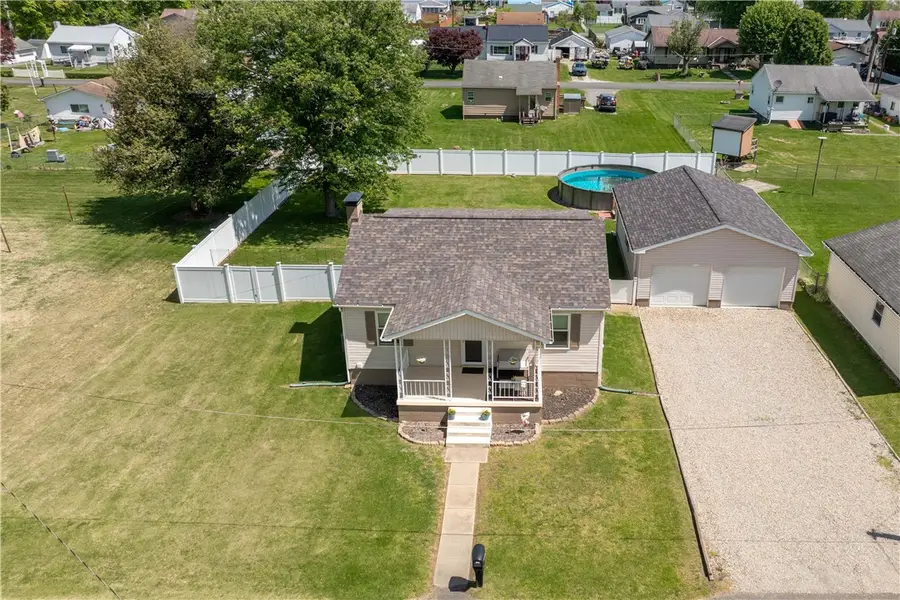 4 Oak St, Clarksville, PA 15322 - #3