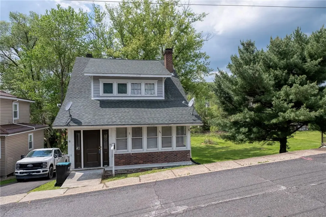 68 Center Ave, Burgettstown, PA 15021 - #1