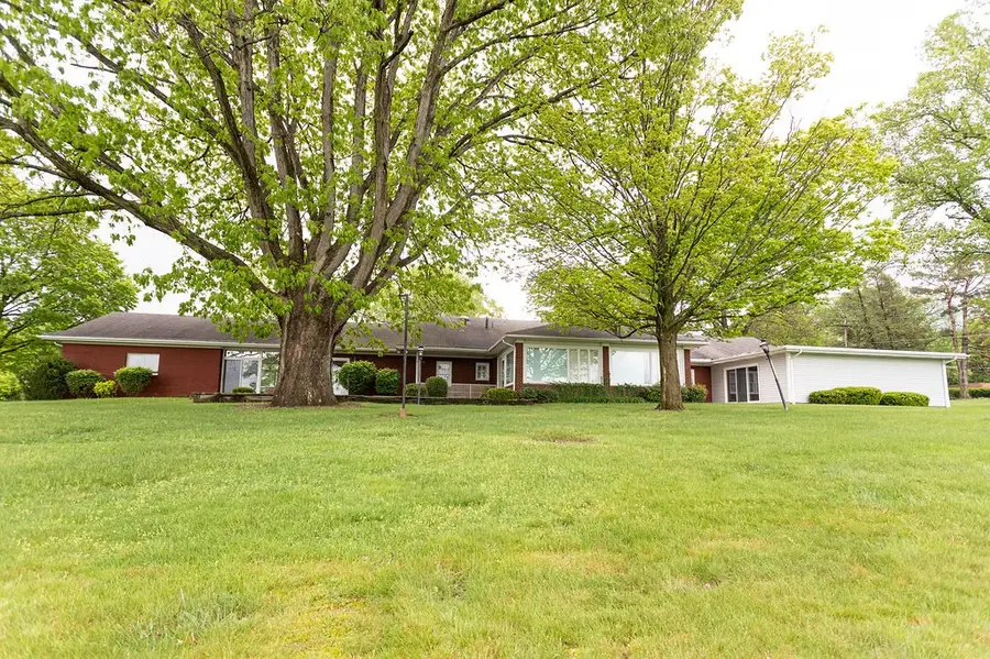 302 Derrick Avenue, Uniontown, PA 15401 - #3