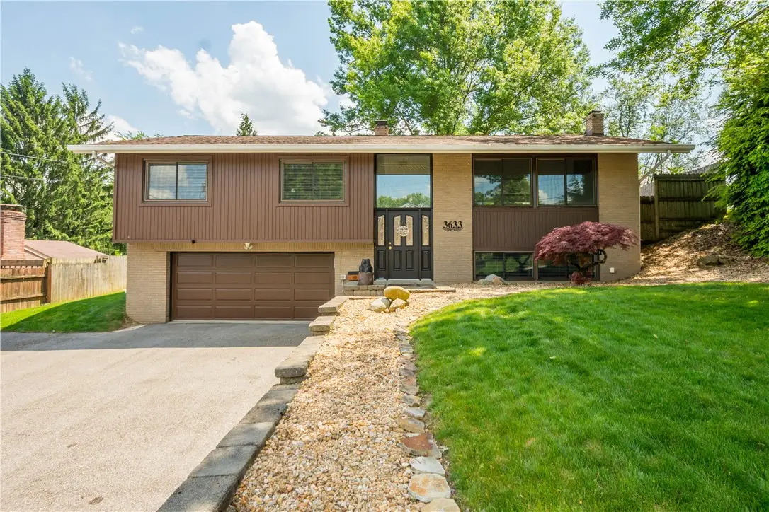 3633 Ashland Dr, Bethel Park, PA 15102 - #1