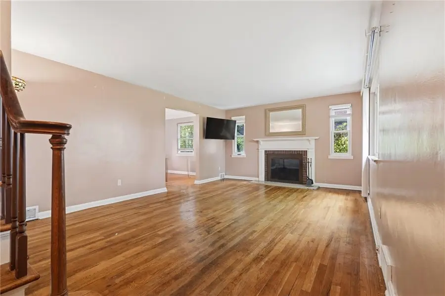 332 Old Farm Rd, Pittsburgh, PA 15228 - #3