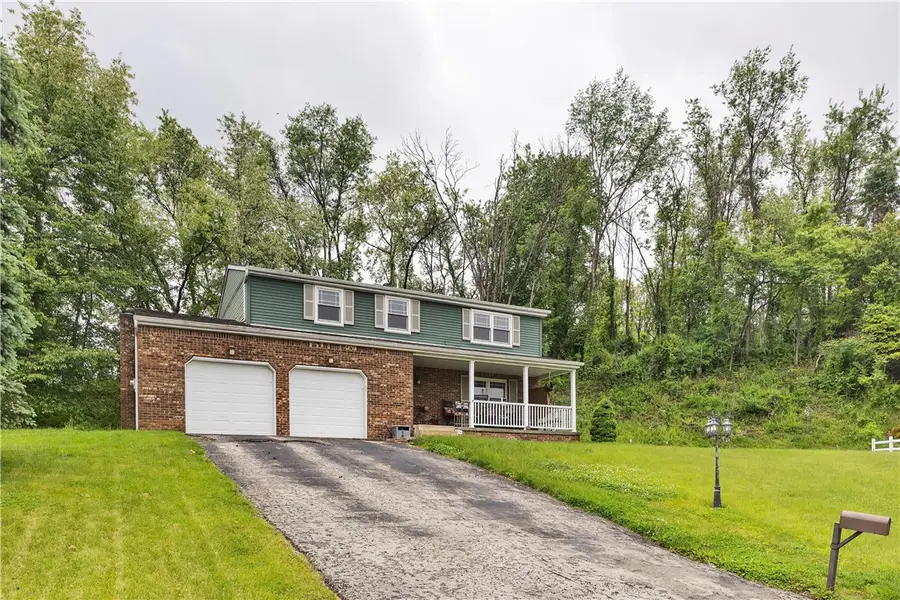 4237 Stratford Dr, Irwin, PA 15642 - #2