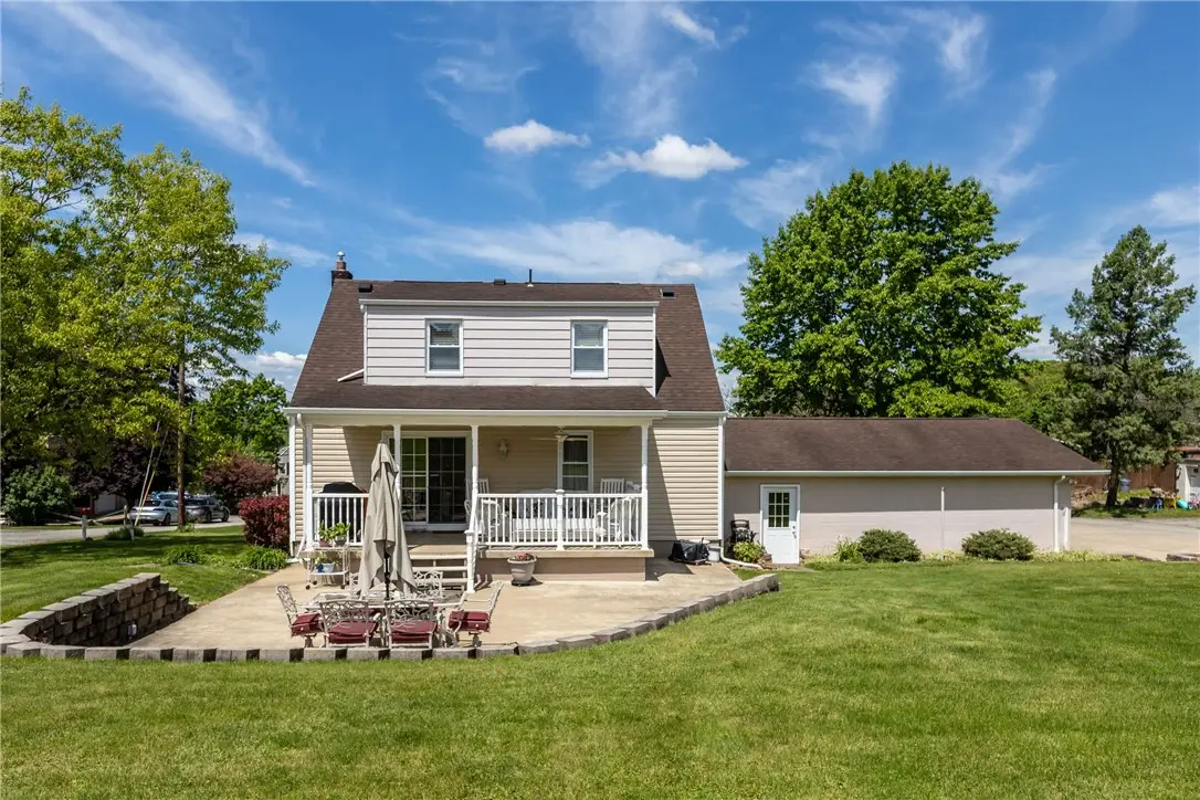 303 Cort St, Jeannette, PA 15644 - #1