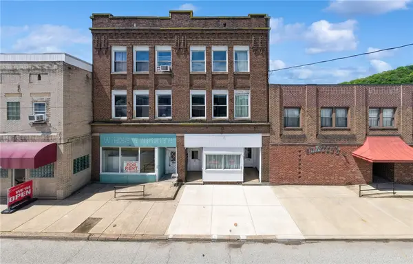 206 N Warren Ave, Apollo, PA 15613