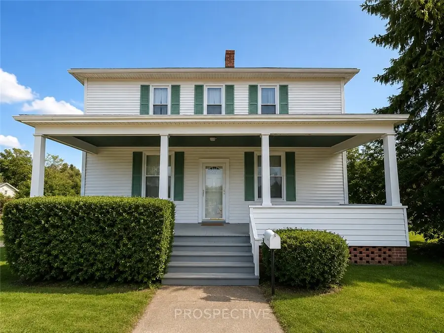 1705 W Crawford Ave, Connellsville, PA 15425 - #2