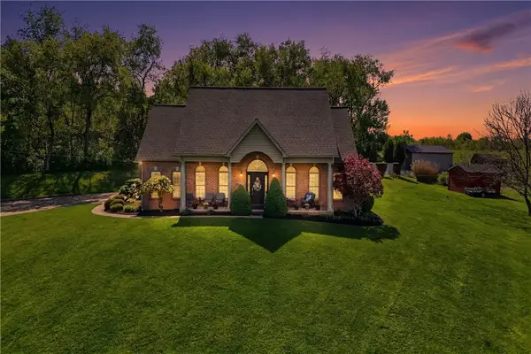 743 Gamble Rd, Oakdale, PA 15071