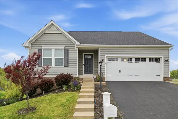 212 Saddle Ridge Dr, Oakdale, PA 15071