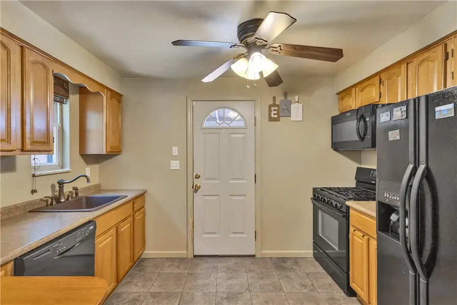 3320 Orchard Drive, McKeesport, PA 15133 - #2