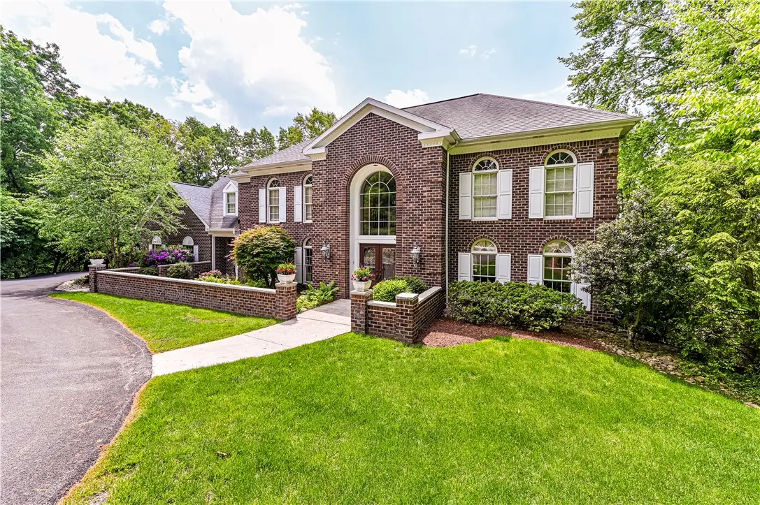 264 Cobblestone Dr, Greensburg, PA 15601 - #1