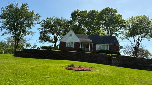 1044 Blythedale Road, Elizabeth, PA 15037