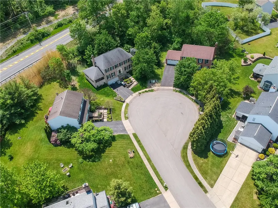 13 Bradley Ct, Cranberry, PA 16066 - #2