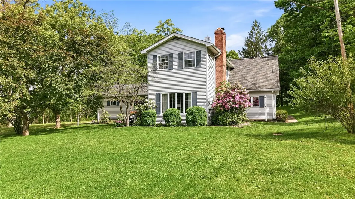 2951 Hann Hill Rd., Hermitage, PA 16148 - #1