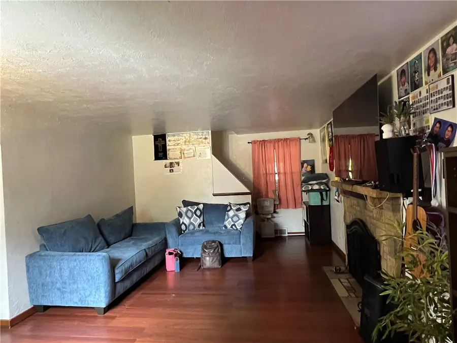 1424 Senior Dr, Pittsburgh, PA 15227 - #3