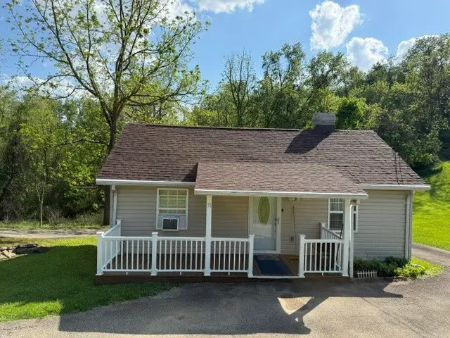 51 Hickory St, Ellsworth, PA 15021 - #1