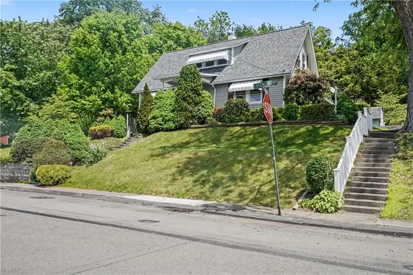 957 Orchard Avenue, Greensburg, PA 15601