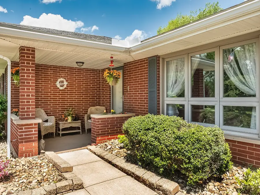 107 Longvue Dr, Harmony, PA 16037 - #2