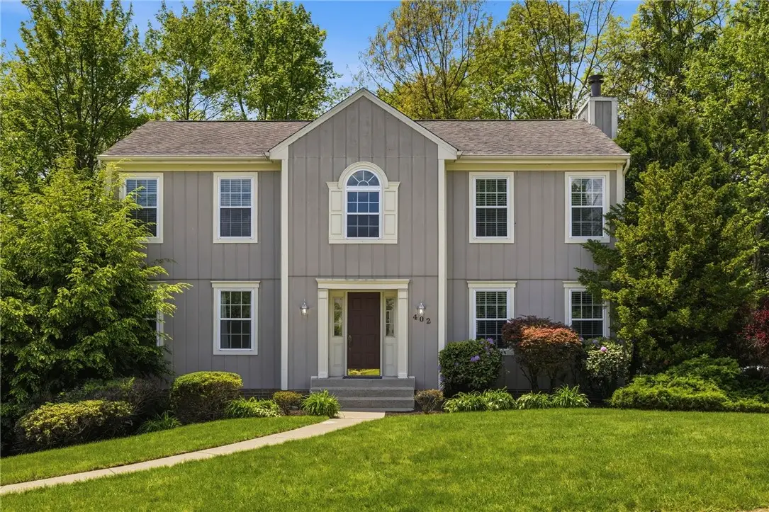 402 Monmouth Dr, Cranberry, PA 16066 - #1