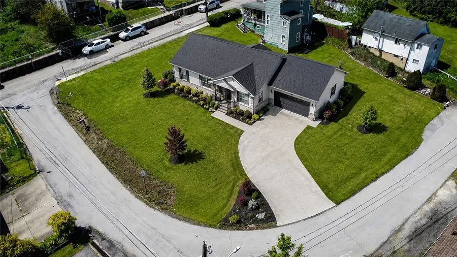 237 Cleveland St, Butler, PA 16001 - #2