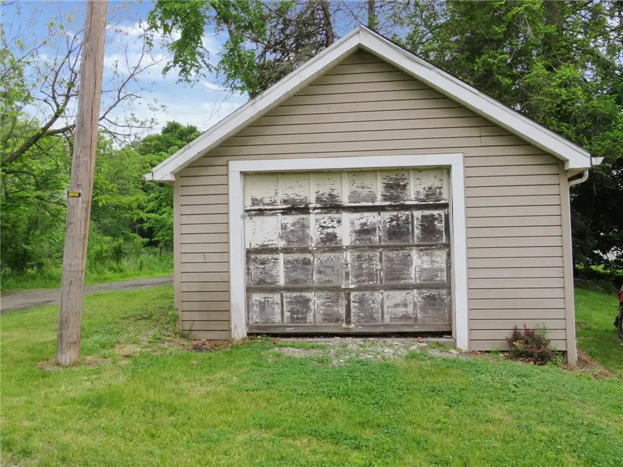 1371 Work St, Crescent, PA 15046 - #3