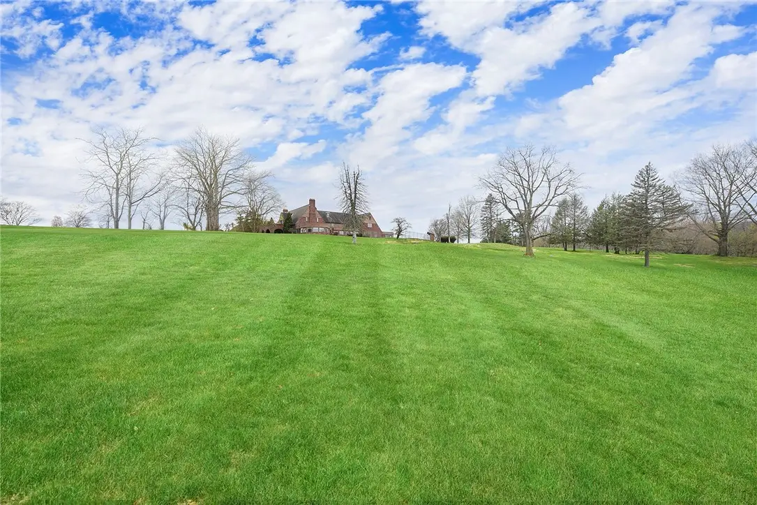 1300 Lane Ave, Natrona Heights, PA 15065 - #1