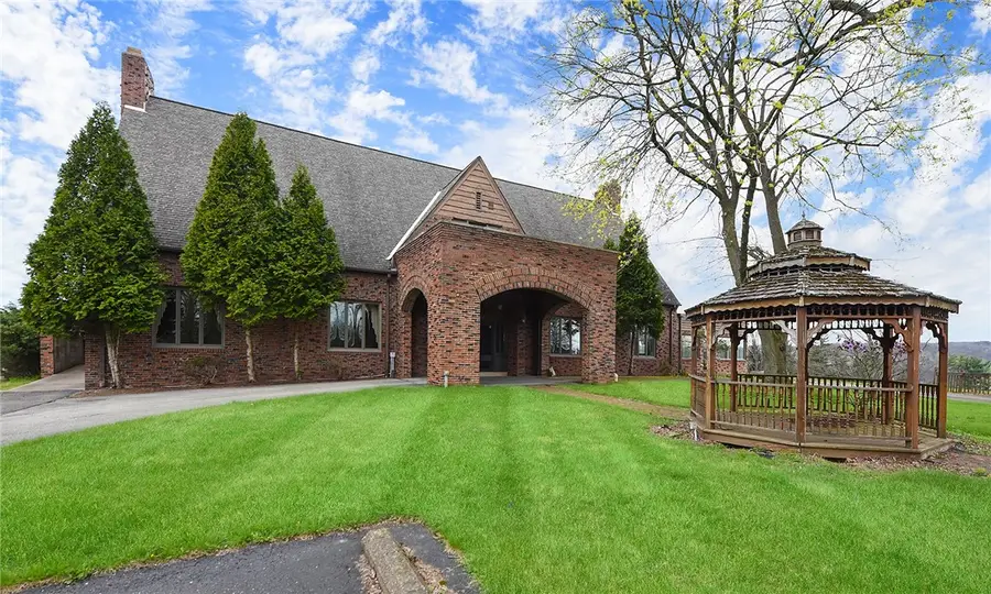 1300 Lane Ave, Natrona Heights, PA 15065 - #2