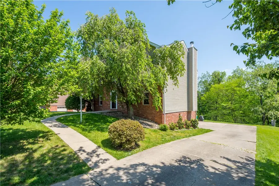 313 Pointview Dr, South Fayette, PA 15057 - #2