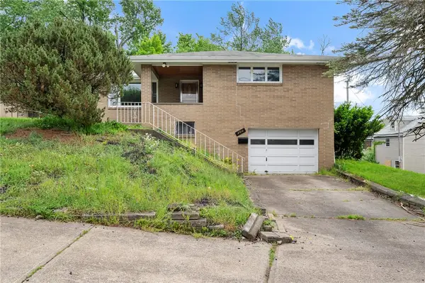 200 Erwin Pl, Mc Kees Rocks, PA 15136