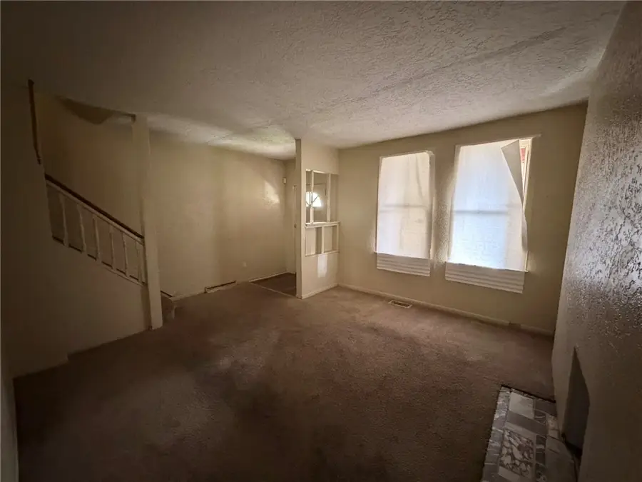 310 Arabella St, Pittsburgh, PA 15210 - #3