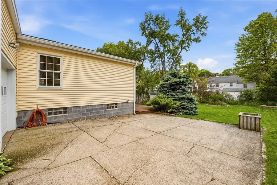 1325 Stanton St, Sharon, PA 16146 - #3