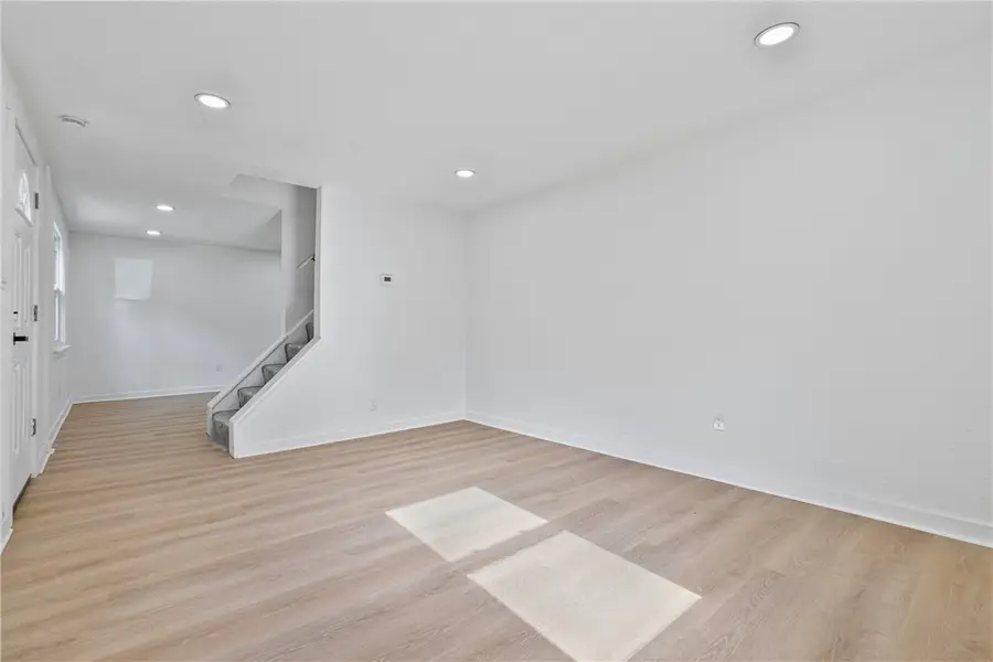 2843 Mckelvey Rd, Pittsburgh, PA 15221 - #3