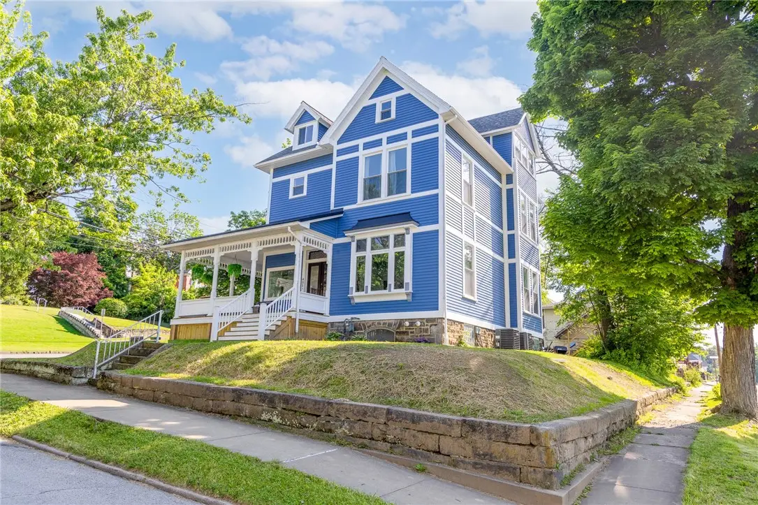 401 1st St, Butler, PA 16001 - #1