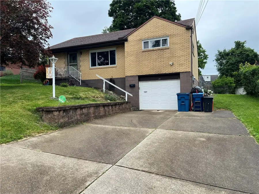 19 Hallmark Drive, Pittsburgh, PA 15235 - #2