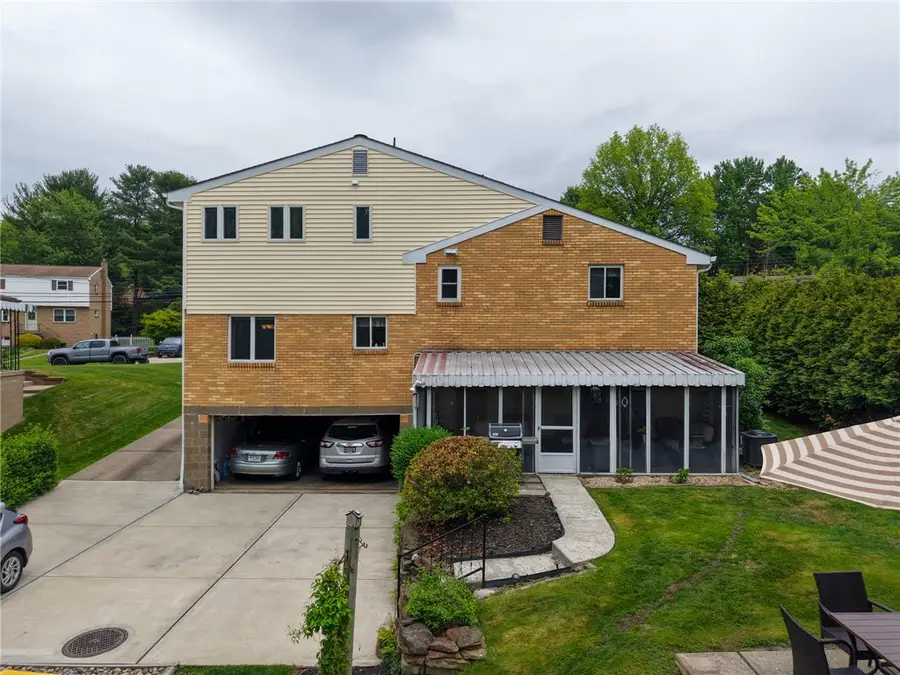 223 Amity Road, Glenshaw, PA 15116 - #2