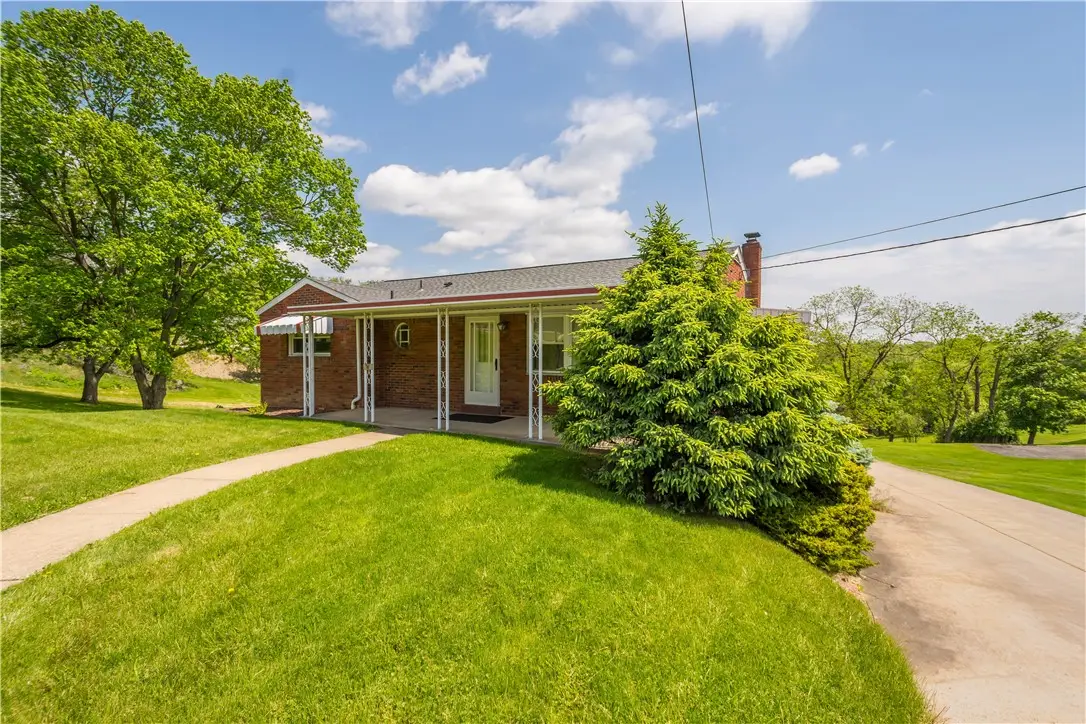 323 Old Clairton Rd, Clairton, PA 15025 - #1